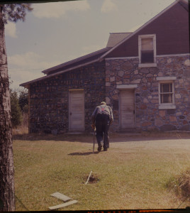 Fred Smith walking to the Rock Garden Tavern. Photo: Robert Amft, c. 1960-64